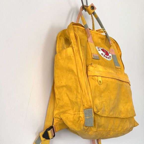 Fjallraven Classic Kanken Yellow Backpack Casual Everyday Wear Outdoor Colorful main image 5